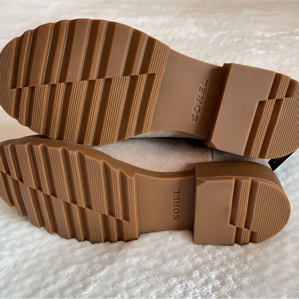 Waterproof Sorel Tan Suede Chelsea ankle booties
